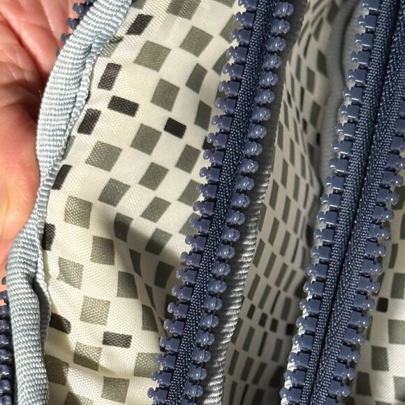 two kipling pouch - Picture 2 of 2